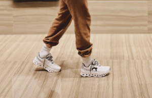 Lopen op wolkenmonsters > Lopen op zonneschijn