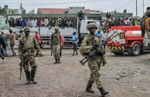 Frankrijk heeft de voormalige Congolese rebellenleider berecht wegens vermeende wreedheden in oorlogstijd