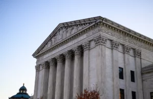 Het Hooggerechtshof oordeelt ten gunste van het anti-transpaspoortbeleid van Trump