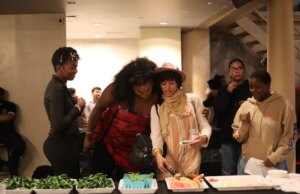 SNAP-voordelen zijn voor duizenden uitgesteld. Dit is hoe queer-voedselrechtvaardigheidsactivisten reageren