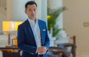 Vier tips van de voormalige investeringsbankdirecteur voor het vinden van een baan en het omgaan met ontslagen