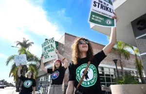 Werknemers van Starbucks bij vakbonden lanceren staking op Red Cup Day