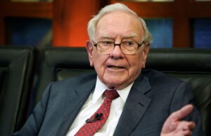 Warren Buffett waarschuwt dat ‘Father Time’ een inhaalslag maakt en reflecteert op zijn leven in een brief aan de aandeelhouders