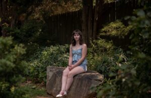 Ze maakte op haar twintigste de overstap. Ze is bang voor de toekomst van de transgeneeskunde.