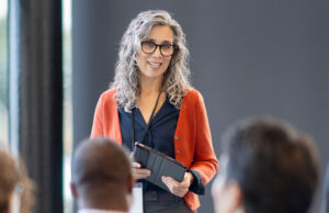 CHIME25: Hoe IT-leiders in de gezondheidszorg mensgerichte AI-adoptie kunnen stimuleren