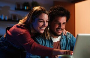 Optus Black Friday-deals zijn inclusief iPhone 16e voor de halve prijs en AU$180 korting op NBN