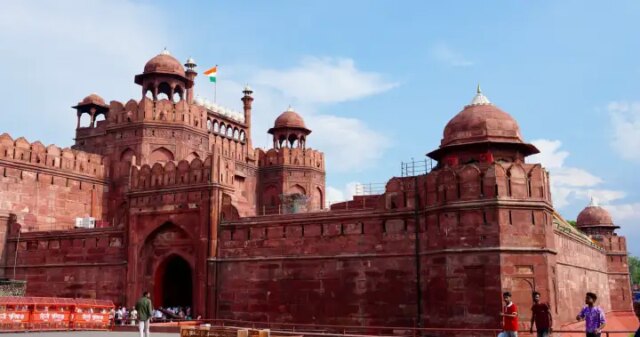 Red-Fort.jpg