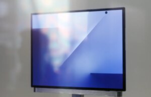 De driebladige telefoon van Samsung heeft precies de naam die je verwachtte