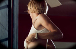 De meest rauwe komedie ooit gemaakt heeft opnieuw gedefinieerd wat theaters kunnen laten zien