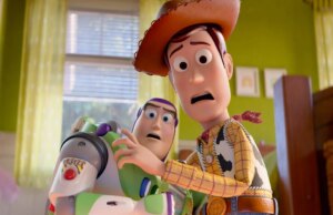 ‘Toy Story 5’-trailer plaagt angstaanjagende speelgoedgevecht: Woody en Buzz versus een tablet